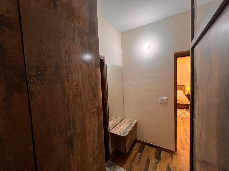 5bhk Away From At Ranjit Avenue *