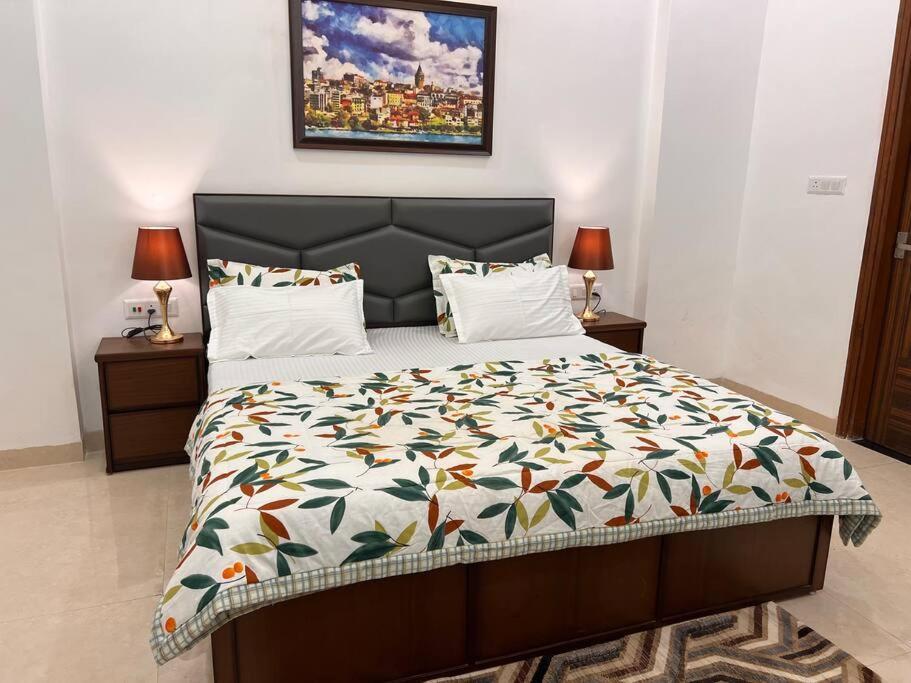 Villa 5bhk Away From At Ranjit Avenue Amritsar